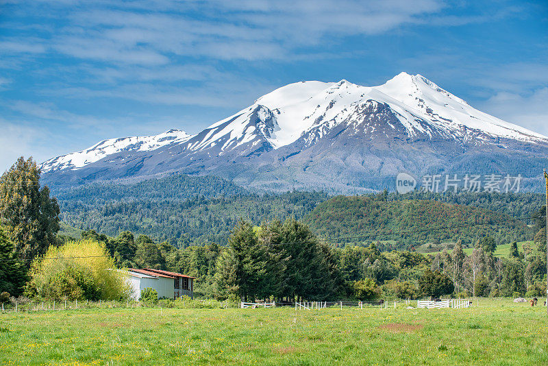 Volcán Calbuco从225号公路观看